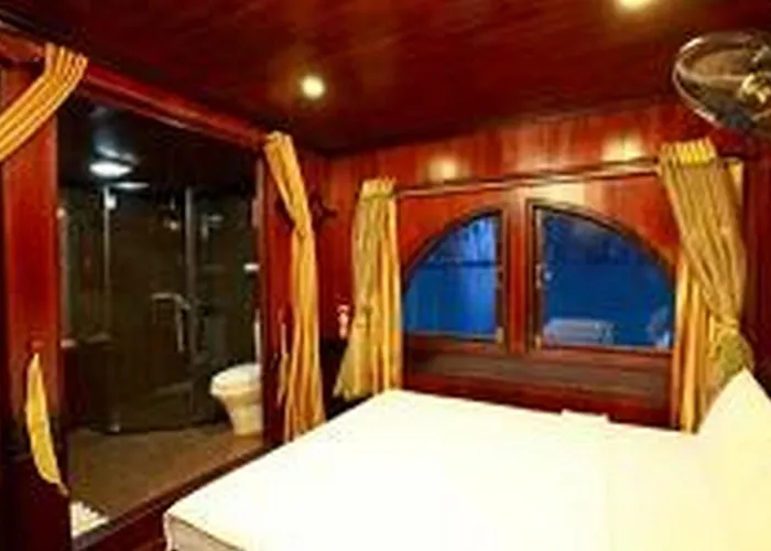Victory Cruise 4*