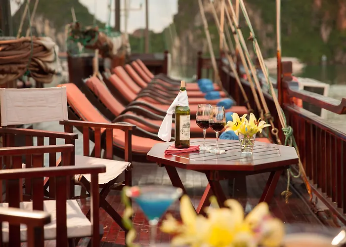 Victory Cruise  Hạ Long