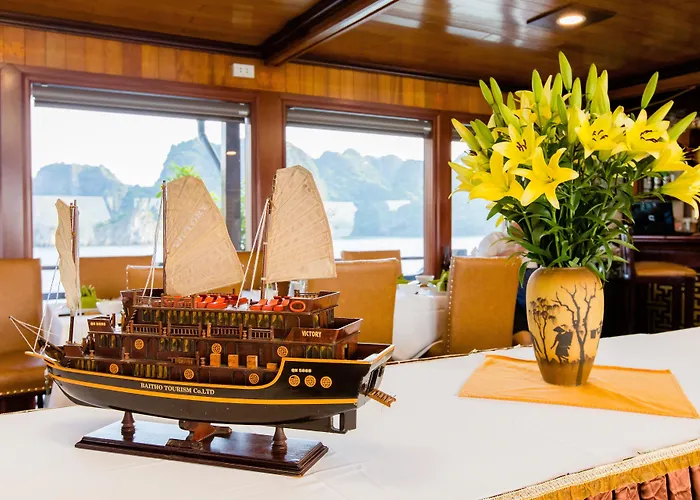 Victory Cruise  Hạ Long
